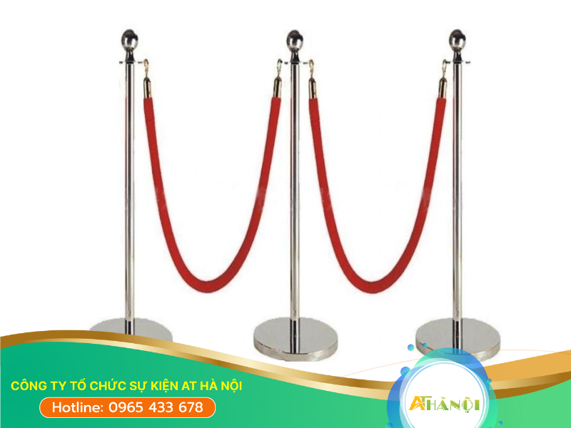 AT Hà Nội cung cấp dịch vụ cho thuê cột chắn inox sự kiện chất lượng, giá rẻ