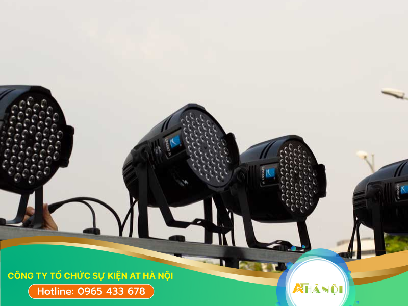 Các thiết bị đèn chiếu sáng tại AT Hà Nội là những thiết bị hiện đại