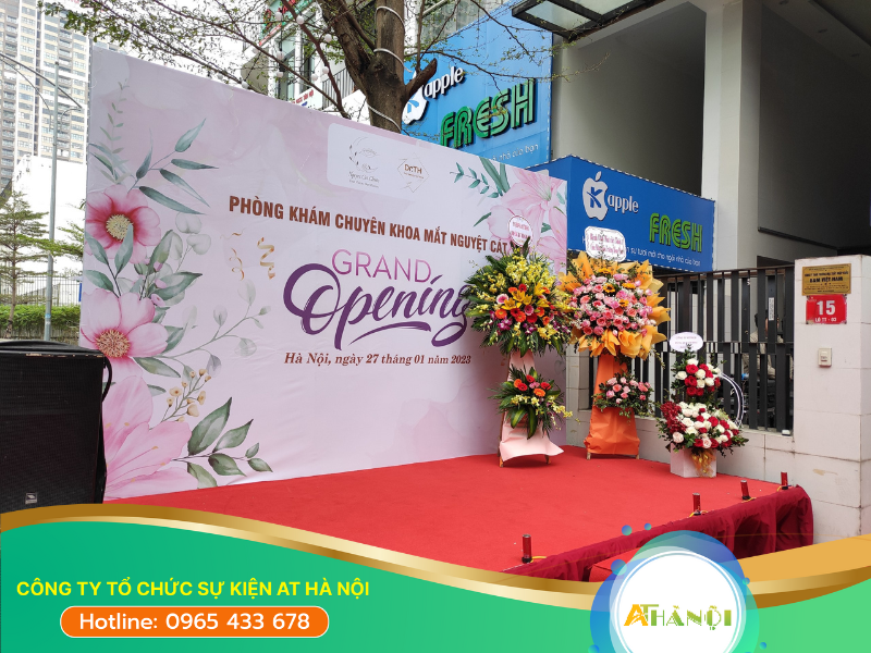 Công ty tổ chức sự kiện sẽ thiết kế và thi công các ấn phẩm truyền thông như backdrop, standee, banner, poster sự kiện