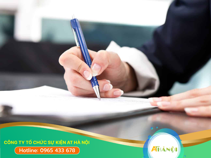 Giấy phép tổ chức sự kiện là một loại văn bản hành chính dùng để gửi lên các cơ quan cấp trên có thẩm quyền về việc cấp giấy phép để sự kiện được tổ chức