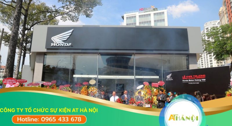 Tổ chức khai trương showroom